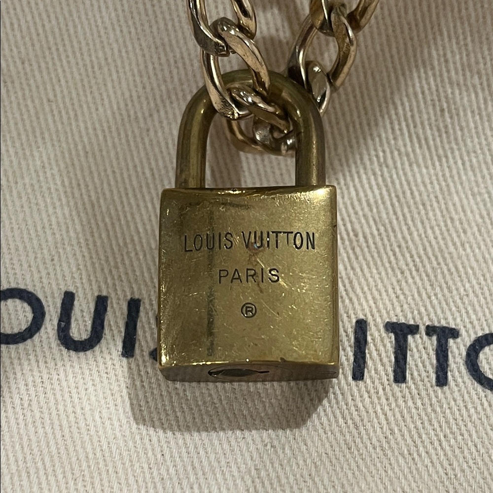 Louis Vuitton Gold Padlock Charm Chain Necklace - Picture 2 of 4